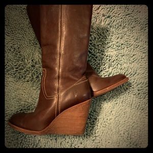 Frye Caroline Campus wedge boot